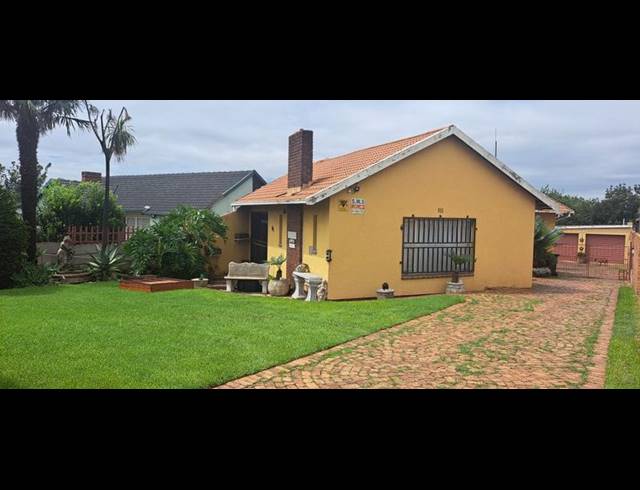 3 BEDROOM HOUSE FOR SALE IN WITFIELD